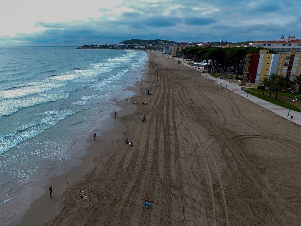 Alojamiento Villa Moles Salou Luaran gambar
