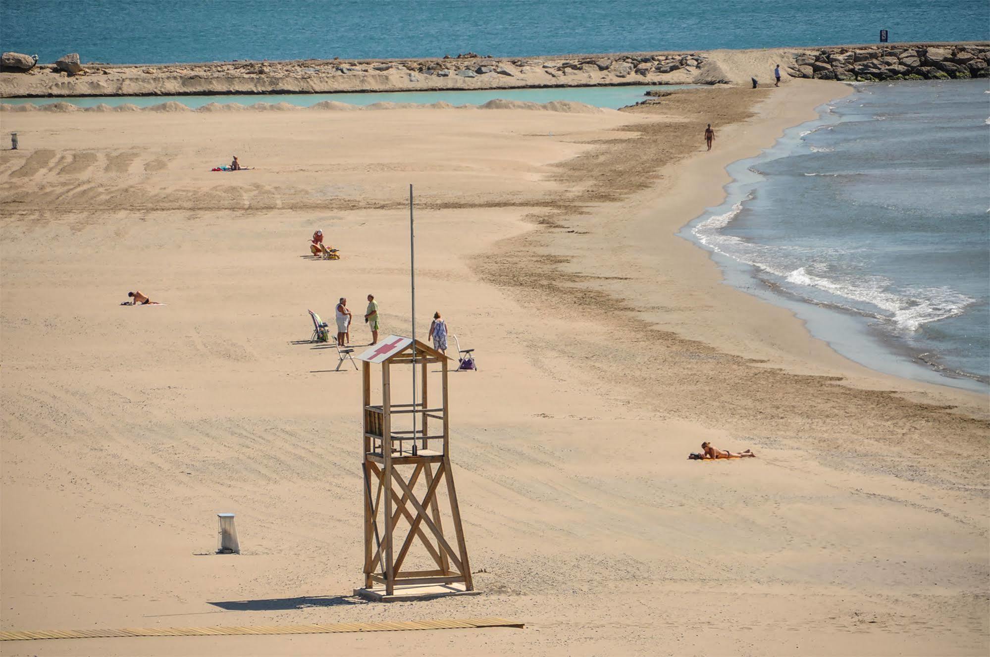 Alojamiento Villa Moles Salou Luaran gambar