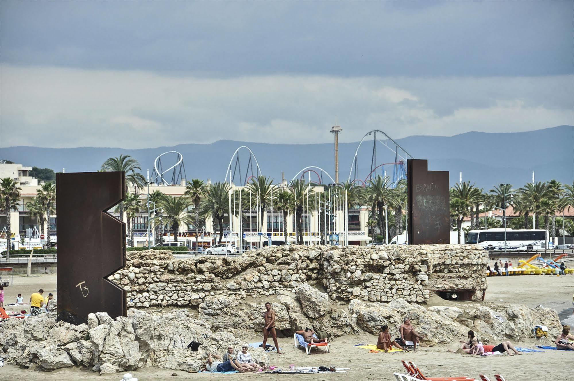 Alojamiento Villa Moles Salou Luaran gambar