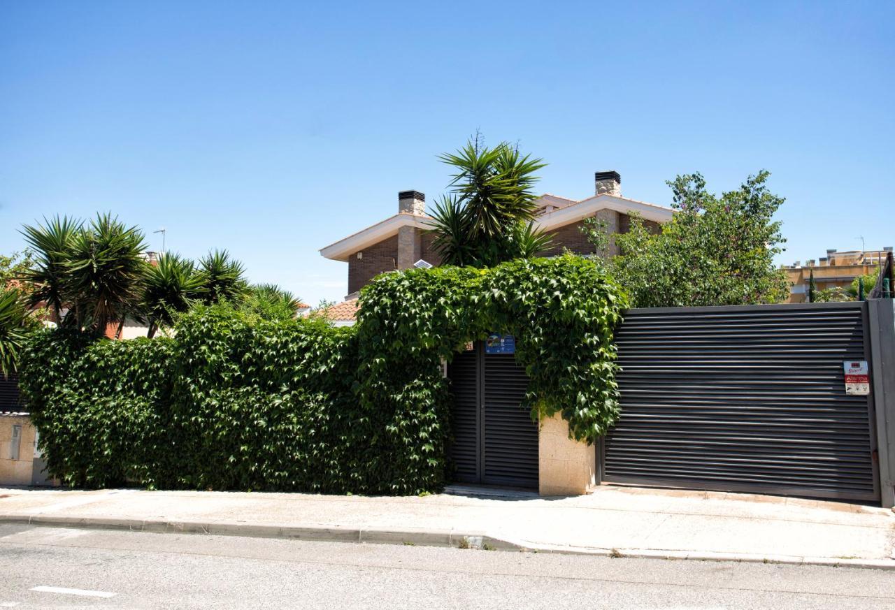 Alojamiento Villa Moles Salou Luaran gambar